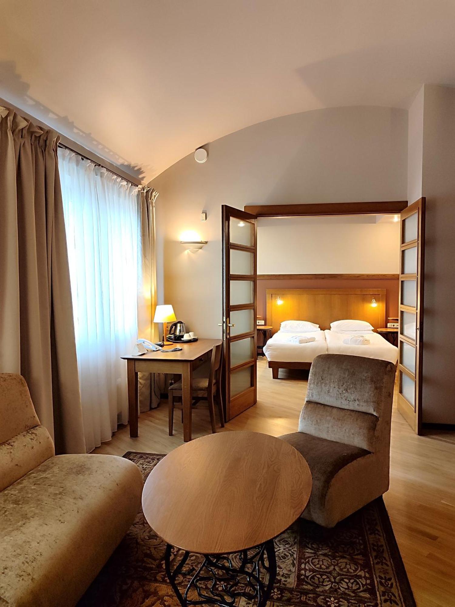 Best Western Santakos Hotel Kaunas Luaran gambar